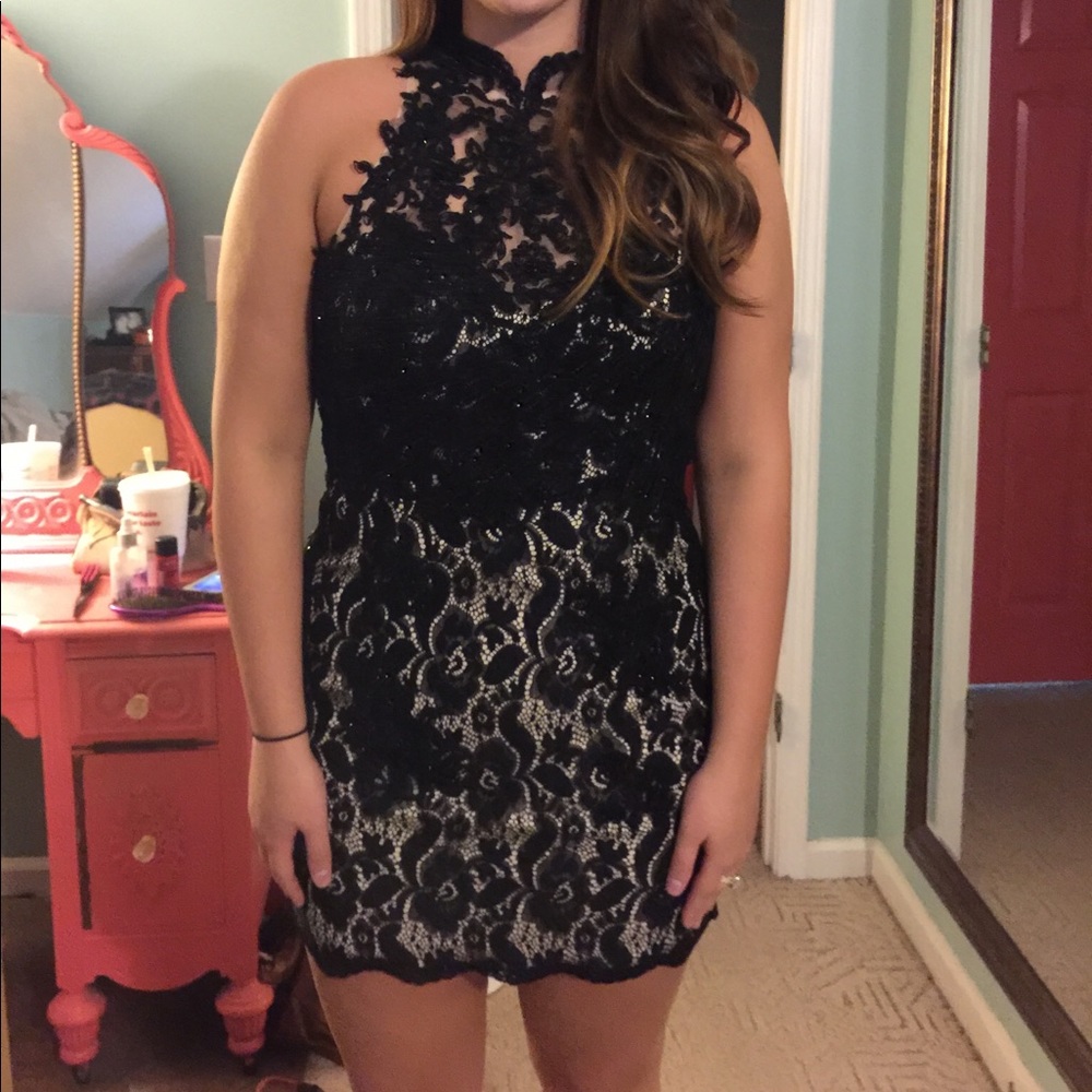 Beautiful Lace Dress. Size 14 but fits 12 and 10